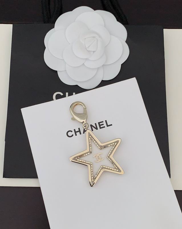 Chanel keyring lyh6